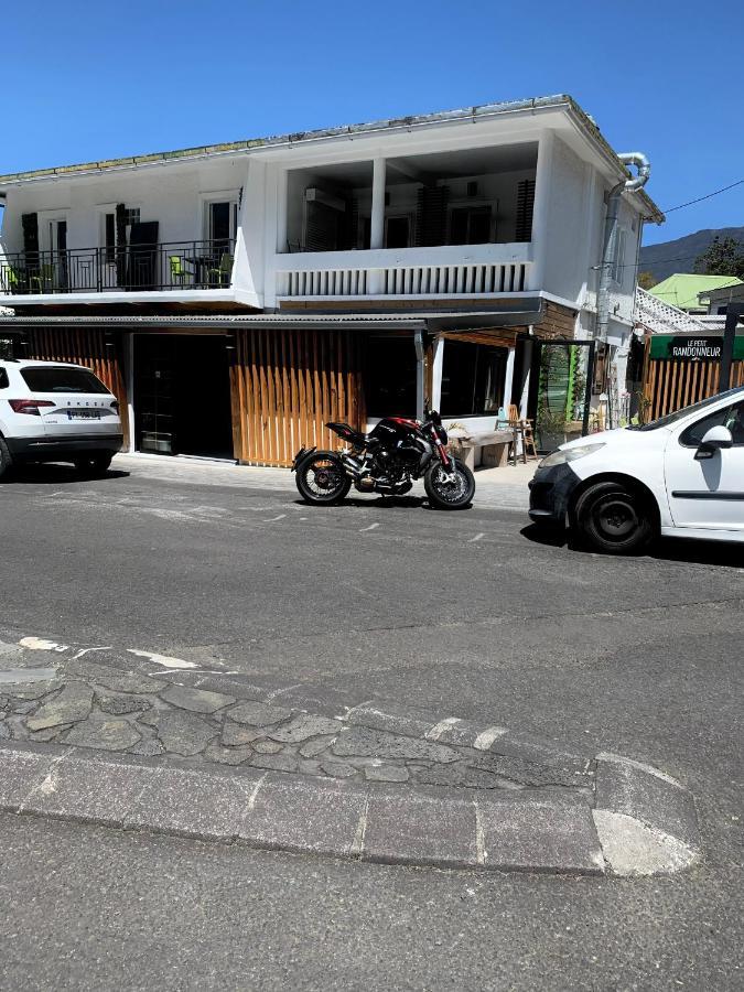 Hotel Le Petit Randonneur Cilaos Exterior foto